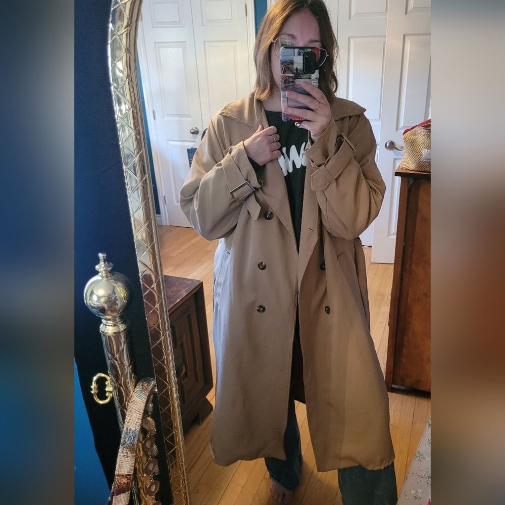 Women's Tan Trench Coat
